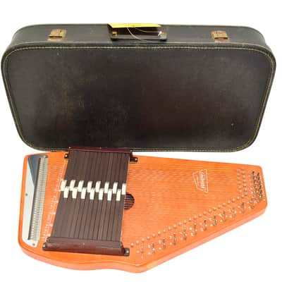 Oscar Schmidt 15-Chord Autoharp w/ Case & Book image 1