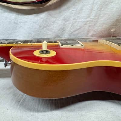 Gibson Les Paul Standard Guitar with Case 1978 - Cherry Sunburst image 18