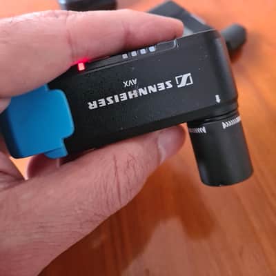 Sennheiser Sennheiser AVX Digital Wireless Set | SK AVX + EKP AVX | Battery | XLR-TRS Cable | Complete Kit image 5