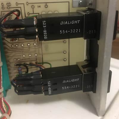 Dialight push button 554-3221 image 2