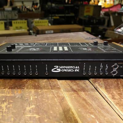 Sequential DrumTraks 12-Voice Drum Machine 1984 - Black image 4