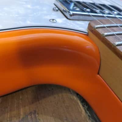 Fender Toronado 2002 Orange And Pearl MIM Near Mint Condition Electric Guitar Rarest Finish image 13