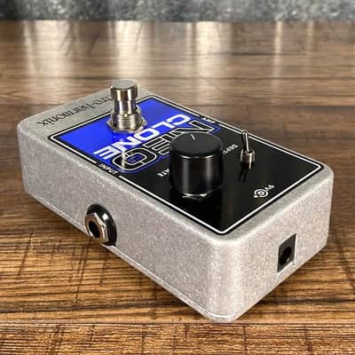 Electro-Harmonix EHX Neo Clone Analog Chorus Guitar Effect Pedal image 4