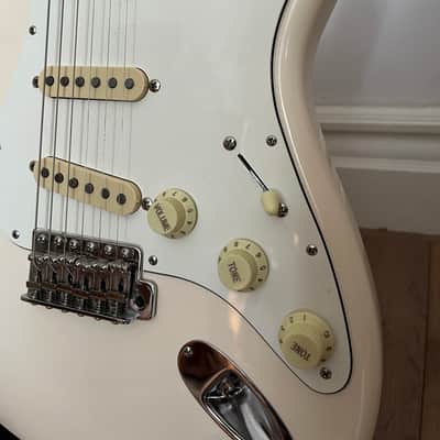 Fender JV Modified '60s Stratocaster 2022 - 2024 - Olympic White image 8