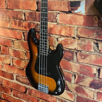 Silvertone P-Style Electric Bass - Sunburst image 3