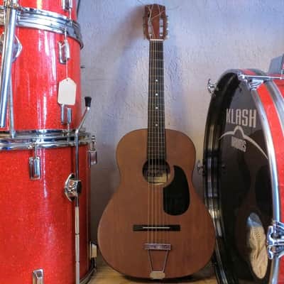 Gremlin G10S Classical Guitar (used) image 3