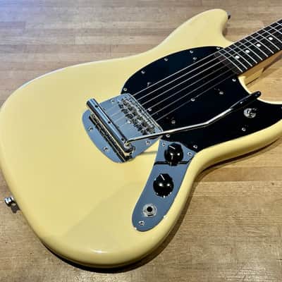 Fender  American Performer Mustang 2018 - Vintage White + Gigbag image 1