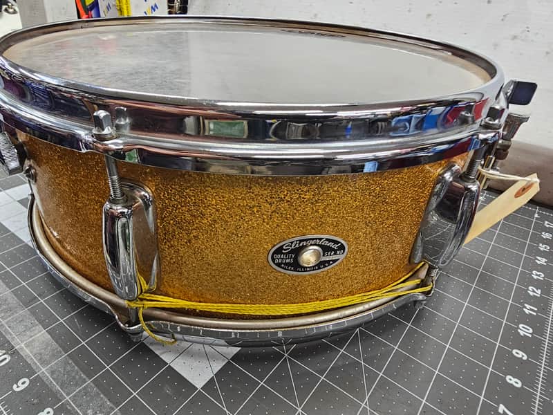Slingerland 6 lug Snare 1970 - Gold glitter image 1