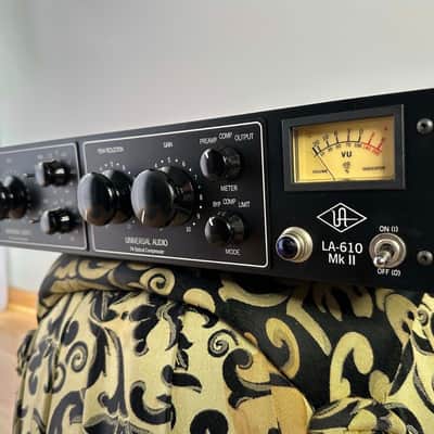 Universal Audio LA-610 MkII Tube Channel Strip 2008 - Present - Black image 2