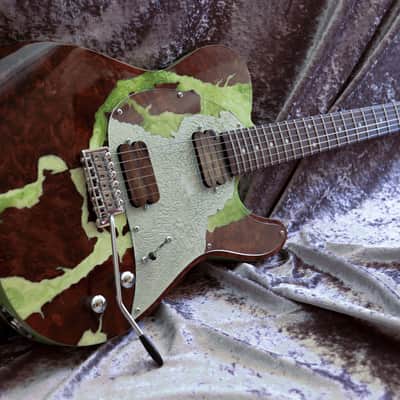 GB Liuteria Traditional Tele walnut burl and resin green image 11