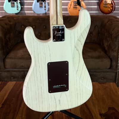 Fender American Standard FSR Rustic Ash Stratocaster 2013 - Olympic White image 14