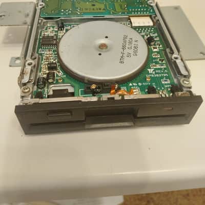 Korg T3/T3EX floppy drive