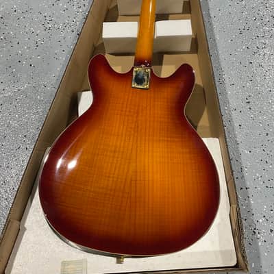 Hagstrom '67 Viking II Electric Guitar Vintage Sunburst image 8