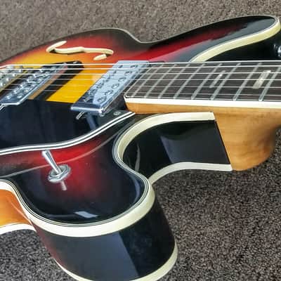 70's Univox Coily U1825 ES 335 size thinline hollowbody 3-Tone Sunburst image 3