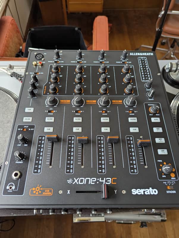 Allen & Heath XONE:43C 4+1 Mixer with Soundcard & Innofader image 1