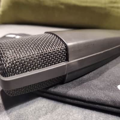 Sennheiser MD 421 II Cardioid Dynamic Microphone 2002 - Present - Black image 2