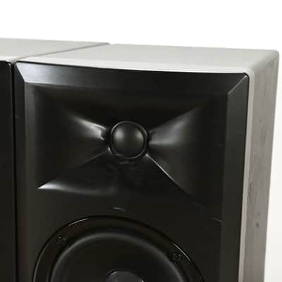 JBL LSR305 5" Two-Way Powered Studio Monitor (PAIR) CG013HF image 2