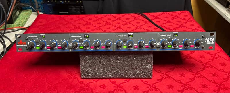 dbx 1074 Quad Gate 2010s - Black image 1