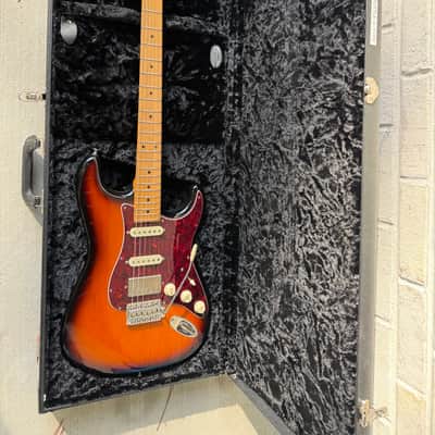Tuttle Custom Classic S - 2-Tone Burst Nitro - HSS image 12