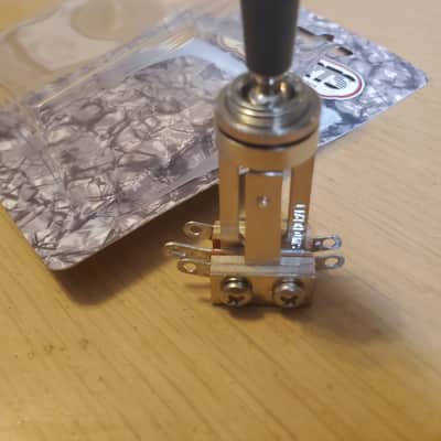 Allparts Switchcraft Straight Toggle Switch image 2