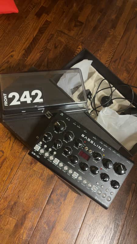 Erica Synths Bassline DB-01 Desktop