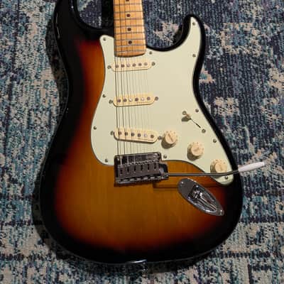 Fender Player Plus Stratocaster with Maple Fretboard 2021 - Present - 3-Color Sunburst image 1