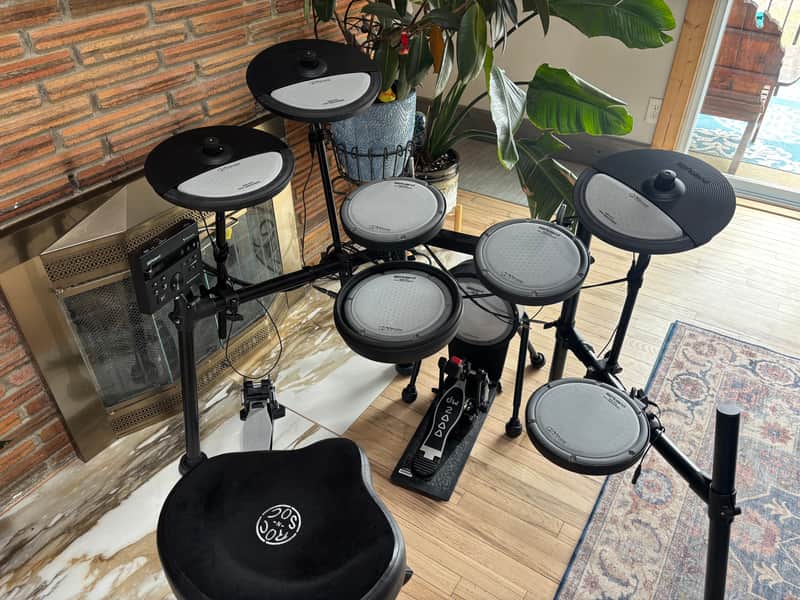 Roland TD-07 VQD Electronic V-Drum Kit 2022 - Present - Black image 1