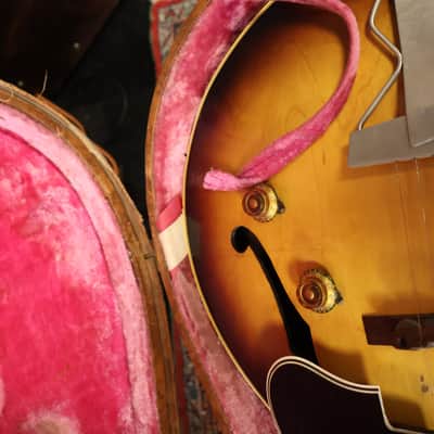 Gibson 1956 ES-175 Sunburst OHSC image 11