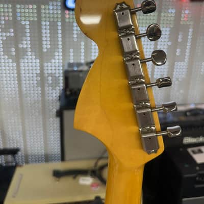Fender MG-69 Mustang Reissue MIJ Competition Stripe Red image 9