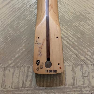 Fender Standard Series left hand Stratocaster Pao Ferro Neck 2022 - Maple satin image 4