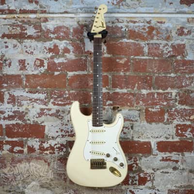 GRECO SG 1982年製　ホワイト　ジャパンビンテージ　美品 Greco Flying V Type 1982年製 レストア ②After | Heavy Gauge Guitars