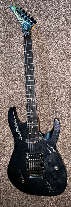 Kramer Proaxe standard electric guitar signed by Dave mustaine and megadeth hard shell case 1990's image 1