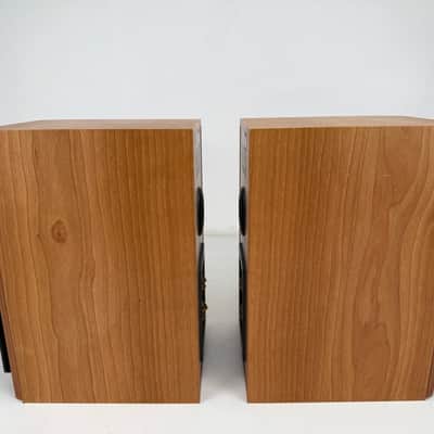 Tannoy Revolution R1 Bookshelf Speakers Set With Manual - Matched Pair - B-Wired image 8