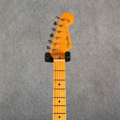 Fender Eric Johnson Stratocaster - 2-Tone Sunburst - 2nd Hand image 4