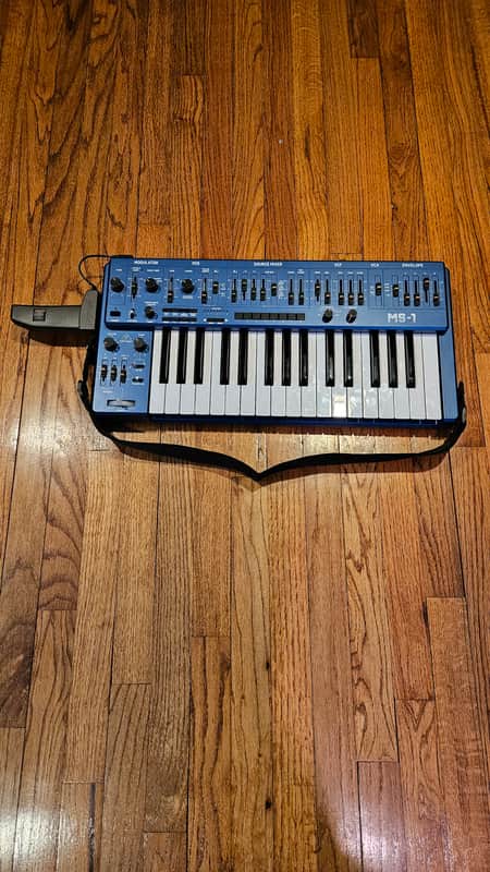 Behringer Blue MS-1 w/ Gig Bag image 1