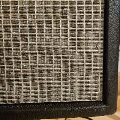 Fender Deluxe Reverb 2-Channel 22-Watt 1x12" Guitar Combo 1978-1979 - Silverface image 7