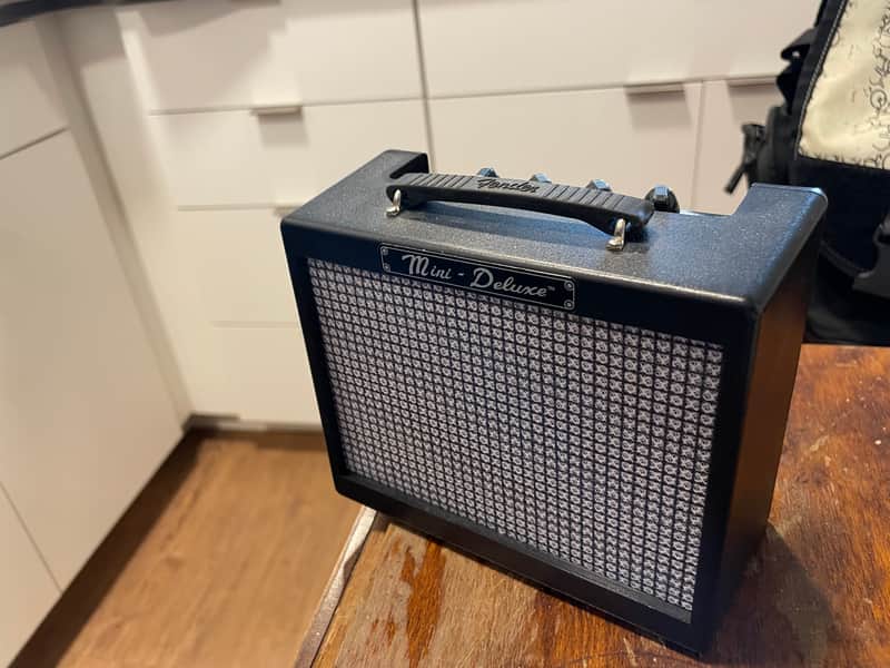 Fender MD20 Mini Deluxe Amplifier 2010s - Black image 1