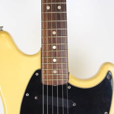 1976 Vintage Fender Musicmaster Guitar Olympic White Blonde All Original ~Rosewood~ USA 1970s CBS image 9