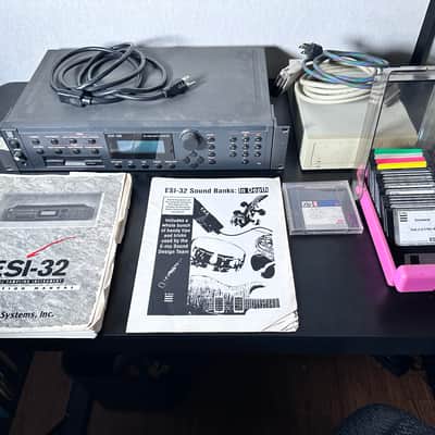 E-MU Systems ESI-32 Rackmount 32-Voice Sampler Workstation 1994 - Black