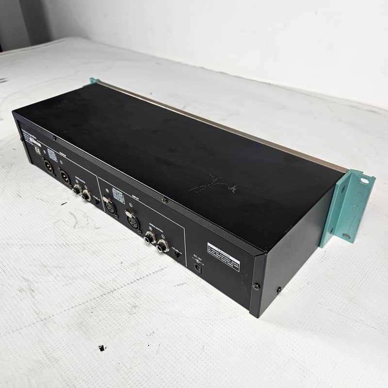 Vestax GE-33SA Stereo 30 Band Graphic Equalizer | Reverb