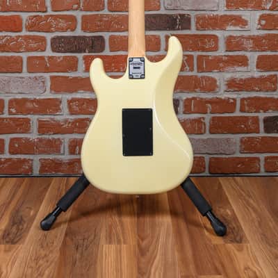 Kramer USA Pacer Deluxe White 1985 w/Hard Shell Case image 7