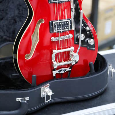DUESENBERG Starplayer TV red sparkle image 14