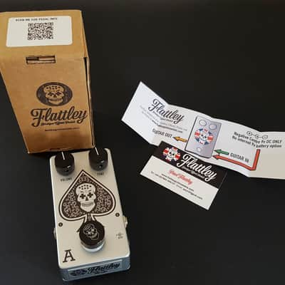 (MINT) Flattley Guitar Pedals The Ace Tone Boost Buffer Pedal - Silver image 2