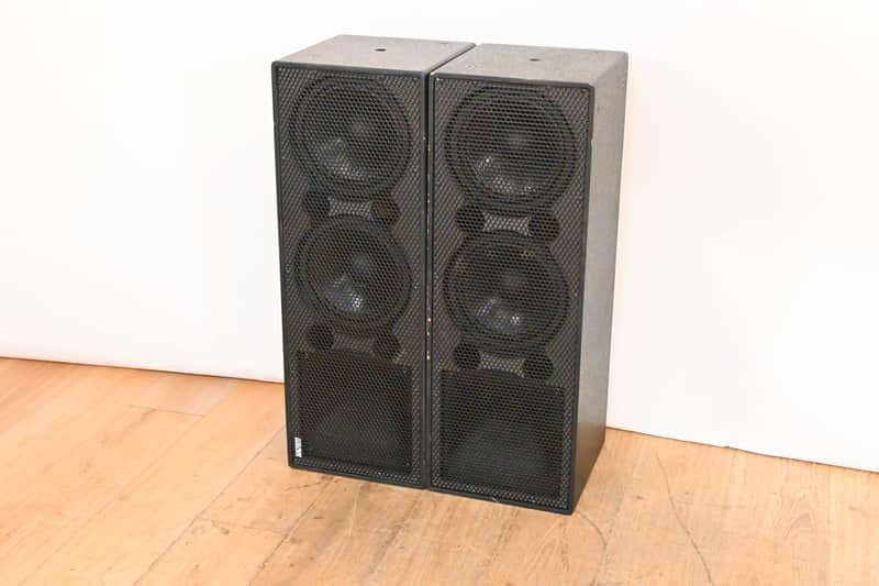 EAW UB82e 2-Way Passive Full Range Loudspeaker (PAIR) CG01XK9 image 1