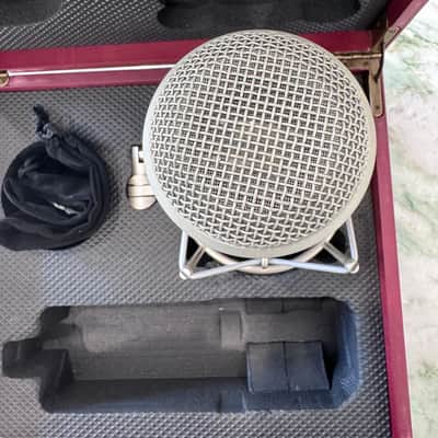 Lauten Audio Atlantis FC-387 FET Condenser Mic 2010s - Champagne image 2