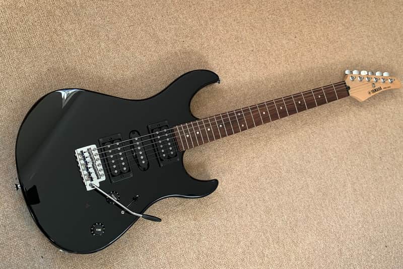 Yamaha ERG121 Electric Guitar, Black image 1