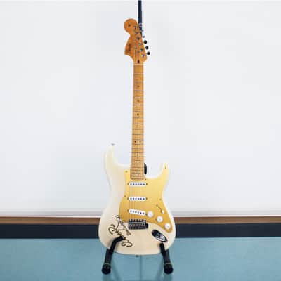 Fender Stratocaster Prototype signed by Michiya Haruhata - One of a kind image 1