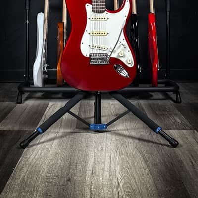 Squier Affinity Stratocaster SSS - Candy Apple Red image 2