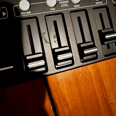 Akai APC Mini 2010s - Black image 2