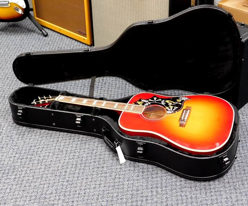 2026 Gibson Hummingbird Standard Acoustic-Electric Guitar w/ Case! Vintage Cherry Sunburst! VERY NICE!!!